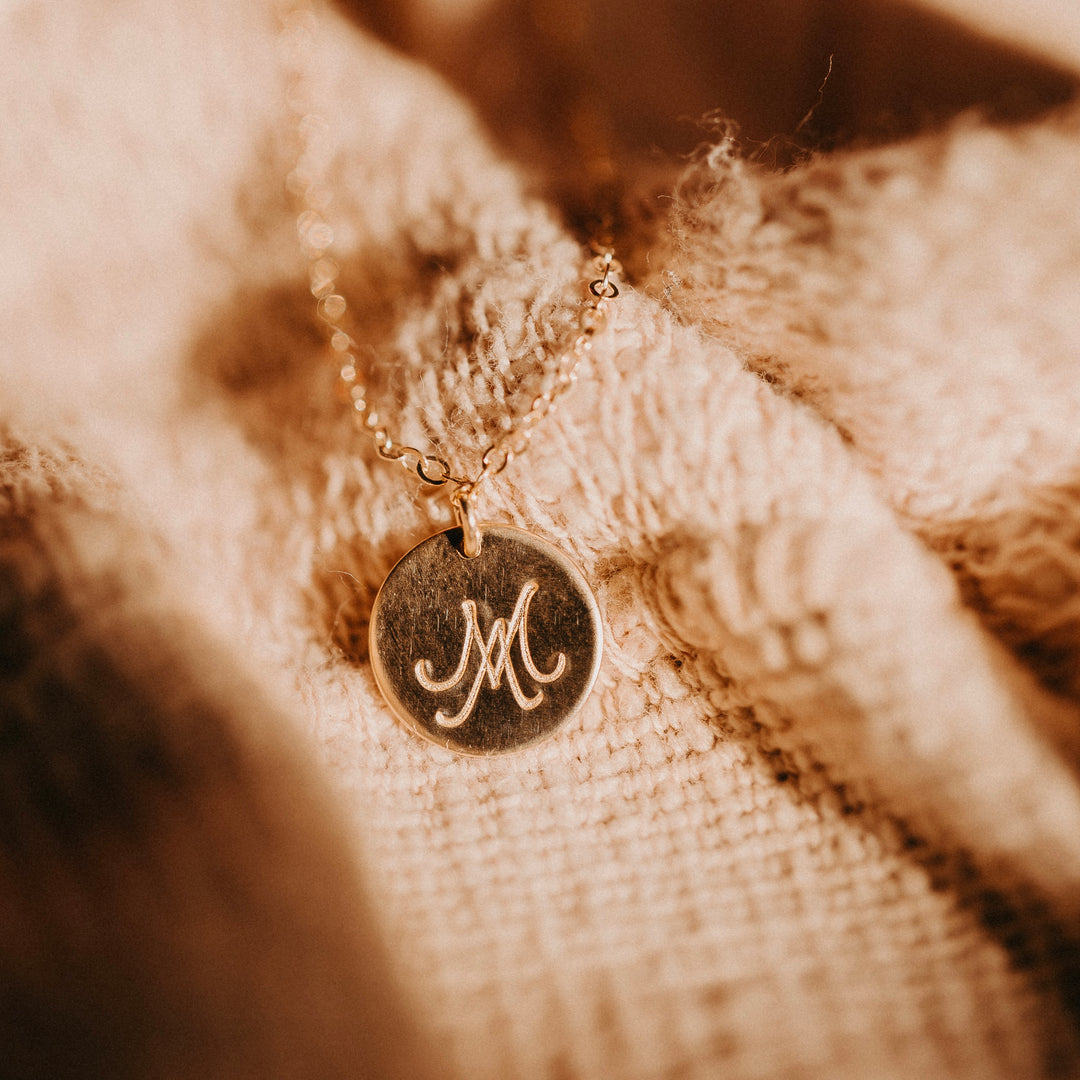 Auspice Maria Necklace – Stella & Tide