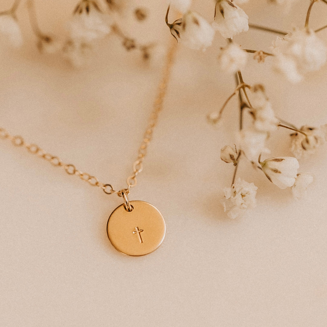Cross Disc Necklace – Stella & Tide