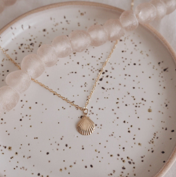 14K Gold Beach Shell Pendant Necklace - DIY Dainty Sea Jewelry For Women